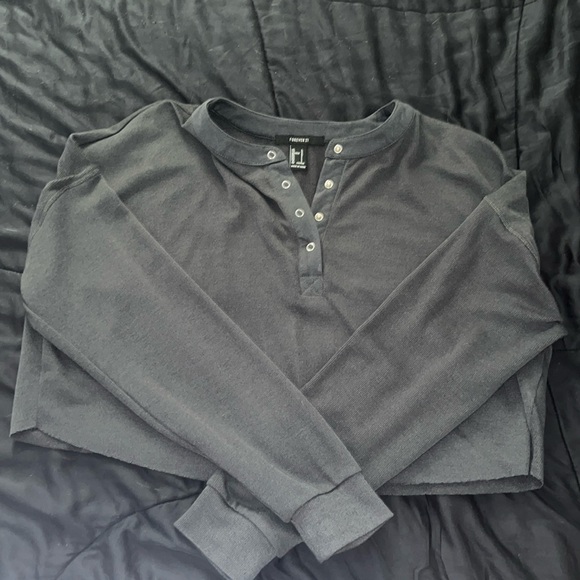 Forever 21 Tops - Forever 21 Dark Navy Blue Button-Up Crop Top - Size Large - $10